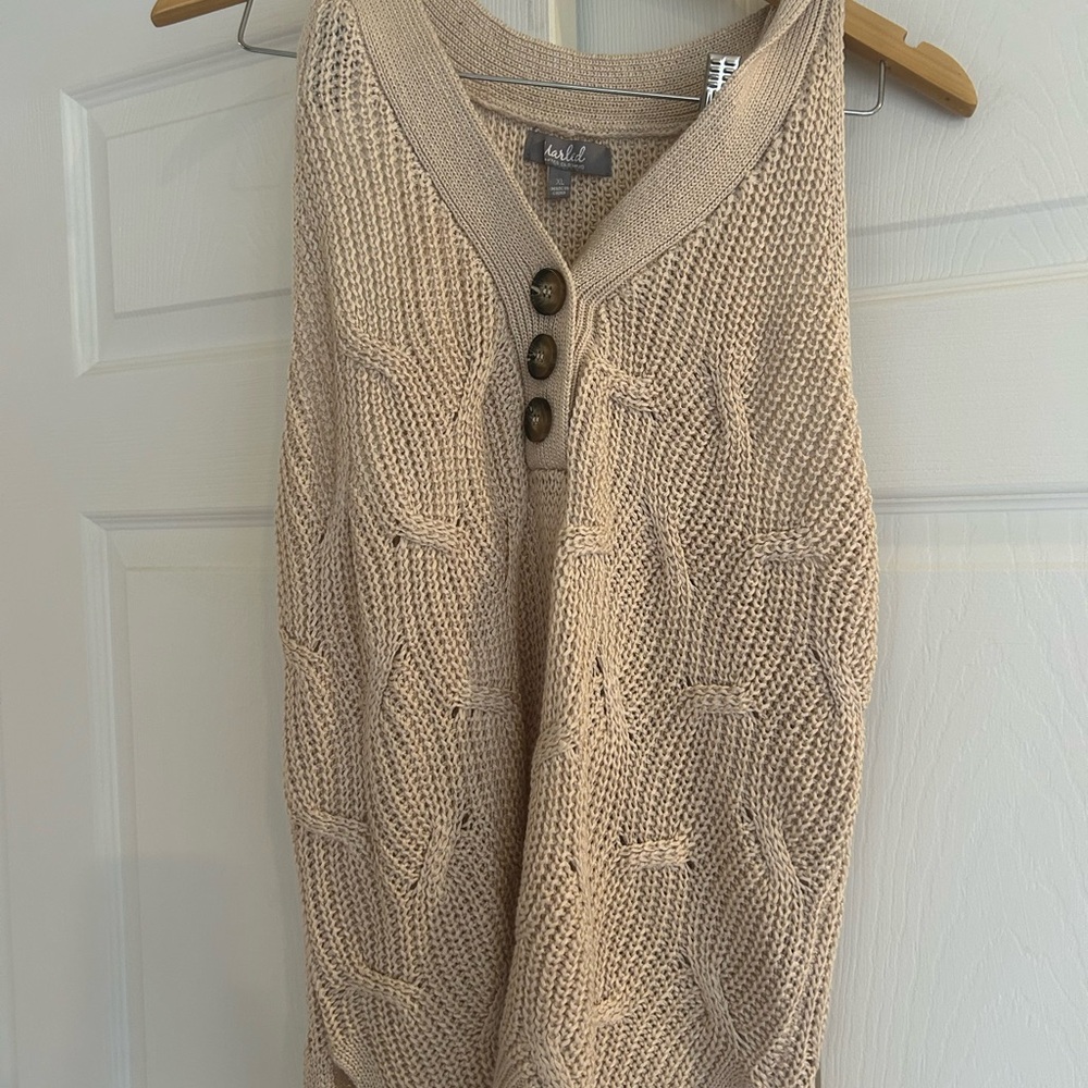 Marled Beige Knit Sleeveless Top with Button Detail XL
